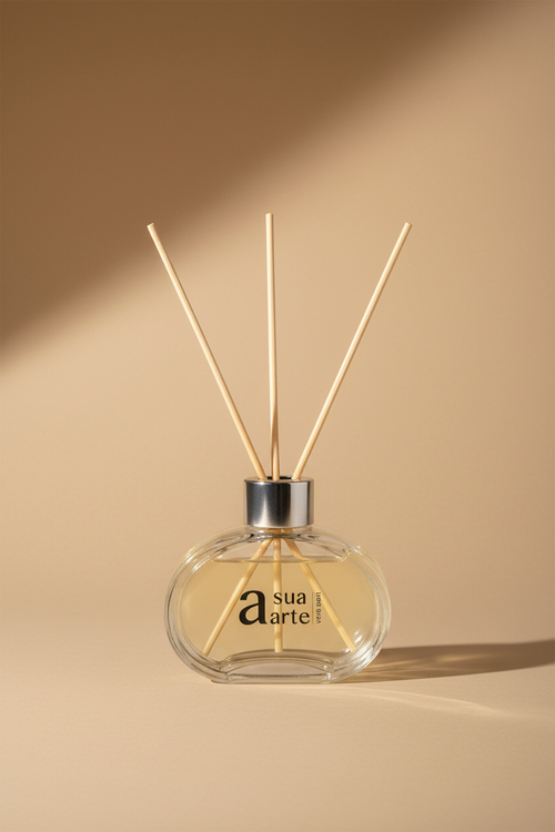 Difusor de varetas 100ml Ambaris em frasco de vidro redondo com
etiqueta personalizada